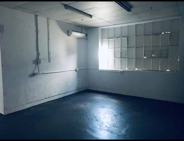 INDUSTRIAL PROPERTY TO RENT IN PAARDEN EILAND